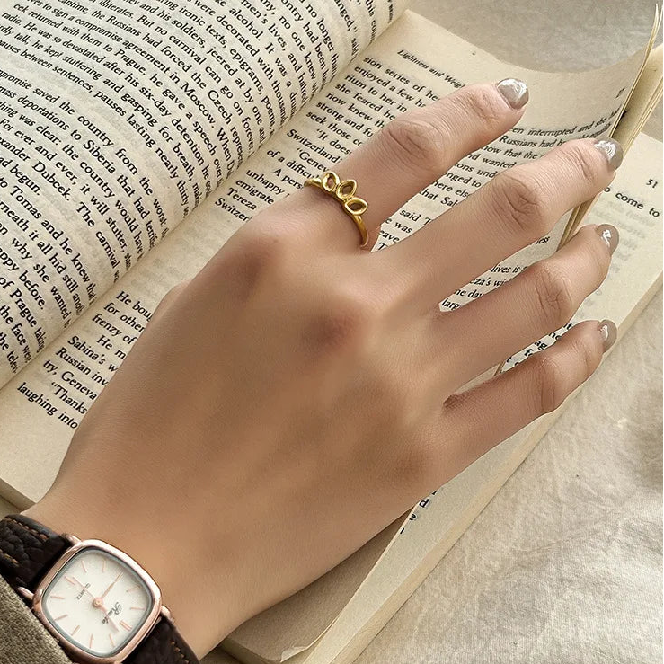 Tiara Ring