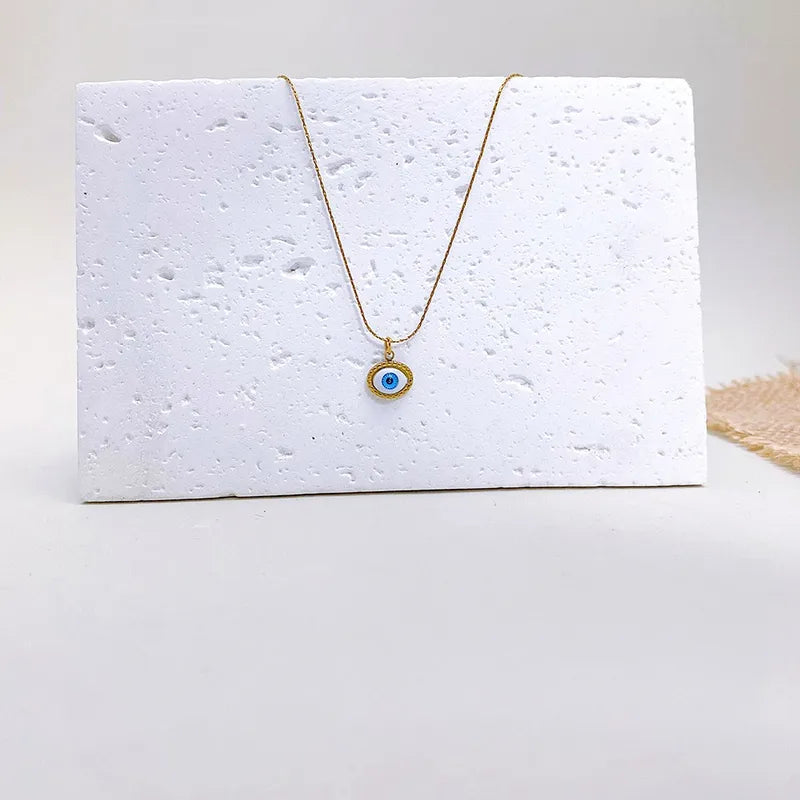 Mistery Eye Necklace