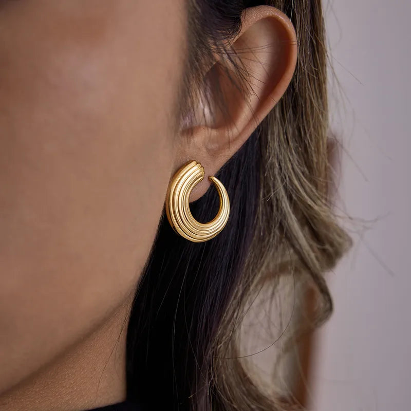 Swirl Studs