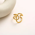 Moderna Ring